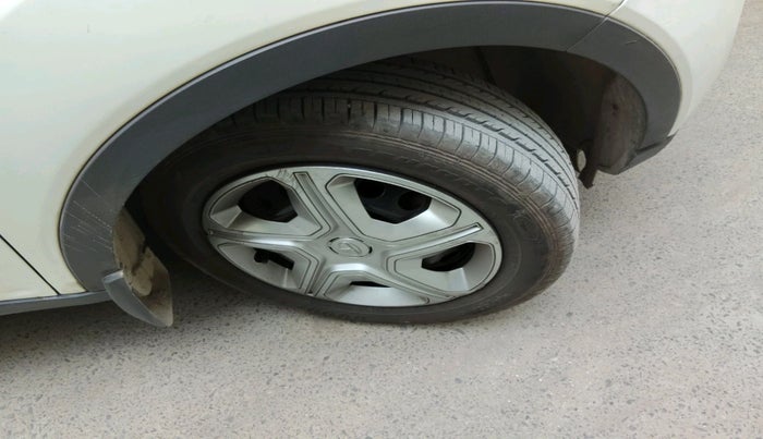 2020 Tata NEXON XZ PLUS SUNROOF PETROL DUAL TONE, CNG, Manual, 1,05,088 km, tyre