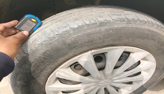 2014 Maruti Swift Dzire VDI, Diesel, Manual, 2,05,675 km, tyre