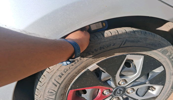 2015 Hyundai Xcent S 1.2, Petrol, Manual, 63,188 km, tyre