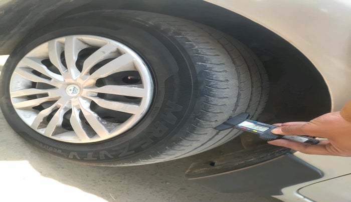 2014 Maruti Celerio VXI AMT, Petrol, Automatic, 1,14,686 km, tyre