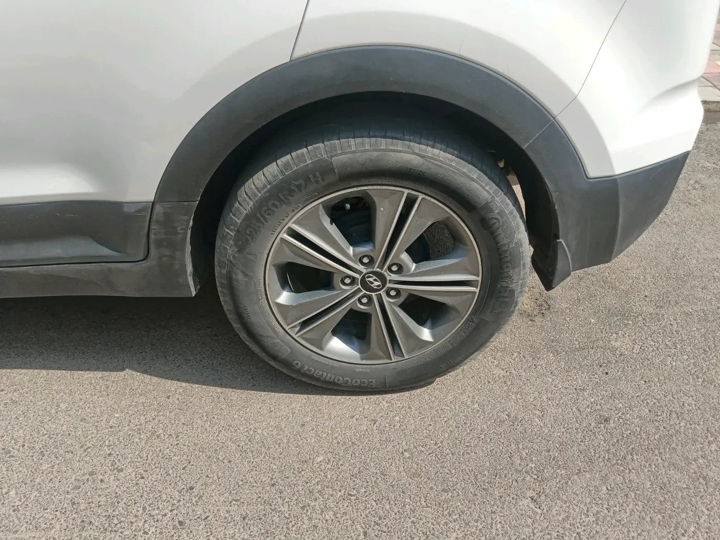 2016 Hyundai Creta SX PLUS AT 1.6 DIESEL, Diesel, Automatic, 1,14,393 km, tyre