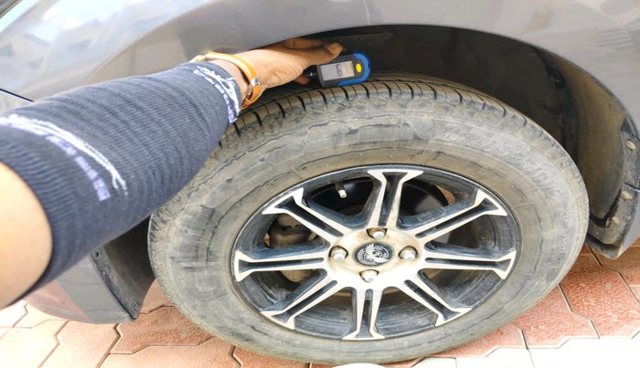 2016 Hyundai Elite i20 MAGNA 1.2, Petrol, Manual, 50,871 km, tyre