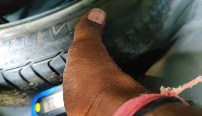 2016 Hyundai Elite i20 MAGNA 1.2, Petrol, Manual, 50,871 km, tyre