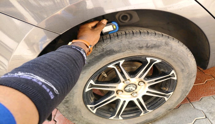 2016 Hyundai Elite i20 MAGNA 1.2, Petrol, Manual, 50,871 km, tyre