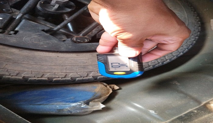 2012 Hyundai i10 ERA 1.1, Petrol, Manual, 98,437 km, tyre