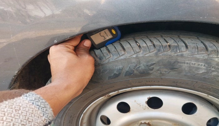 2012 Hyundai i10 ERA 1.1, Petrol, Manual, 98,437 km, tyre