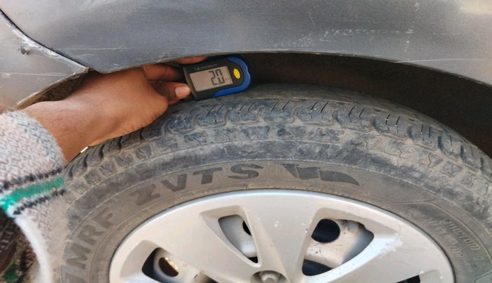 2012 Hyundai i10 ERA 1.1, Petrol, Manual, 98,437 km, tyre