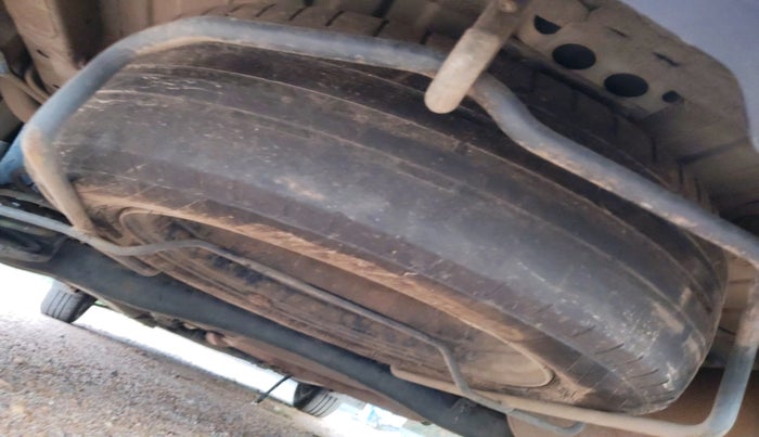 2019 Maruti Ertiga ZXI+ SHVS, Petrol, Manual, 64,650 km, tyre