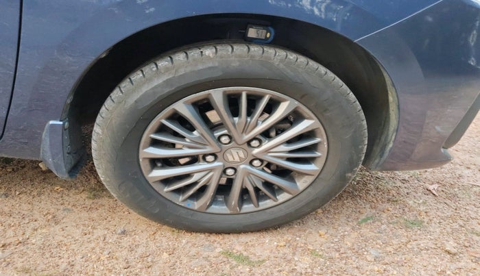 2019 Maruti Ertiga ZXI+ SHVS, Petrol, Manual, 64,650 km, tyre