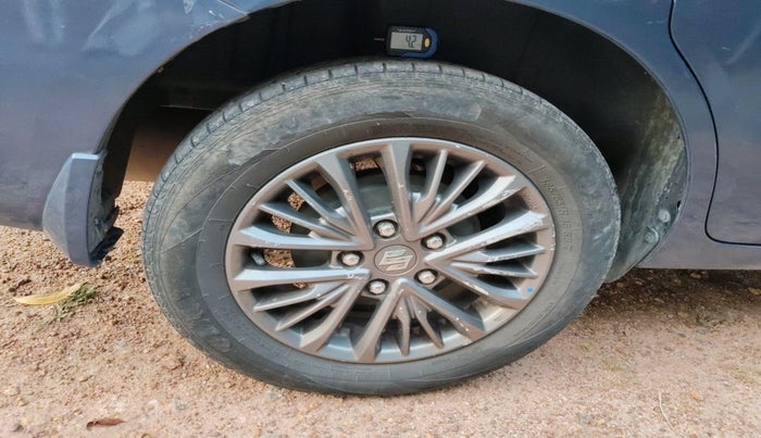 2019 Maruti Ertiga ZXI+ SHVS, Petrol, Manual, 64,650 km, tyre