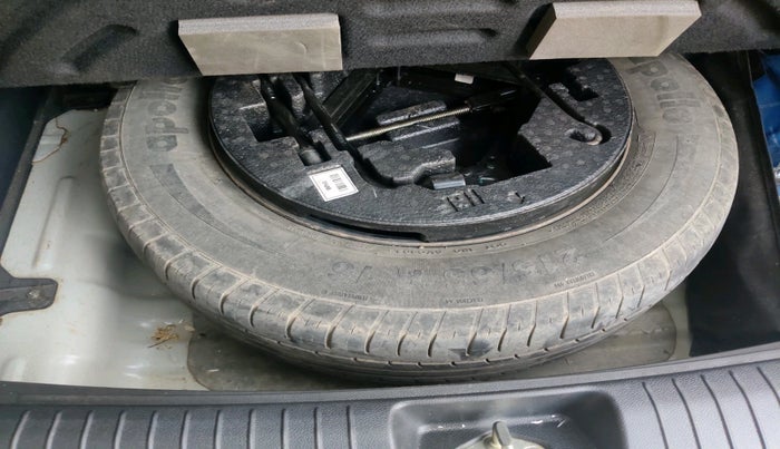 2018 Hyundai Creta E PLUS 1.6 PETROL, Petrol, Manual, 44,289 km, tyre