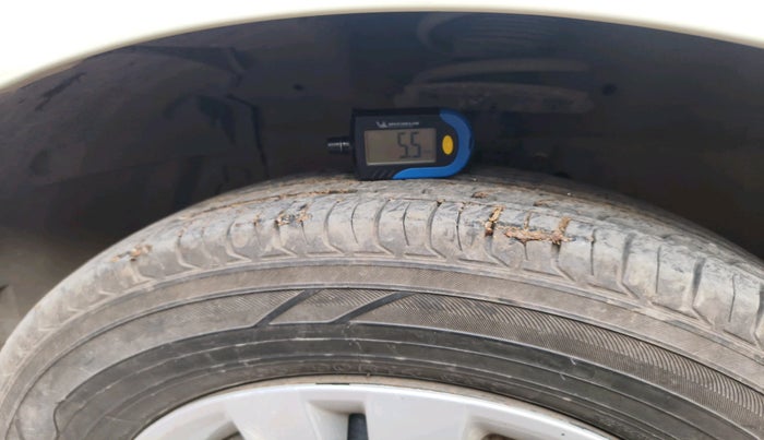 2014 Maruti Swift Dzire VXI, Petrol, Manual, 75,207 km, tyre