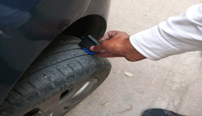 2016 Maruti Baleno ZETA PETROL 1.2, Petrol, Manual, 1,32,533 km, tyre