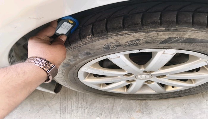 2011 Maruti SX4 ZXI, Petrol, Manual, 77,131 km, tyre