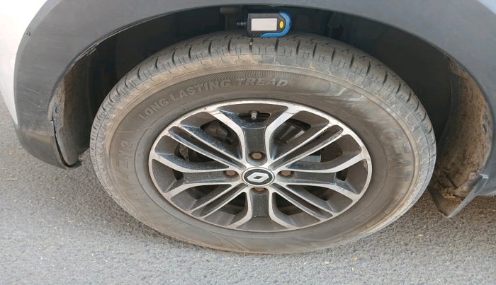 2019 Renault TRIBER RXZ, CNG, Manual, 1,19,419 km, tyre