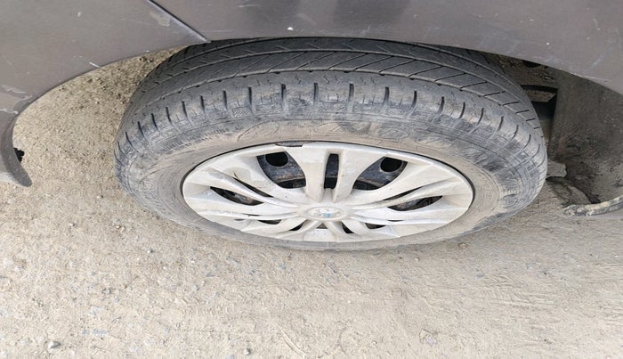 2015 Datsun Go Plus T, Petrol, Manual, 48,735 km, tyre