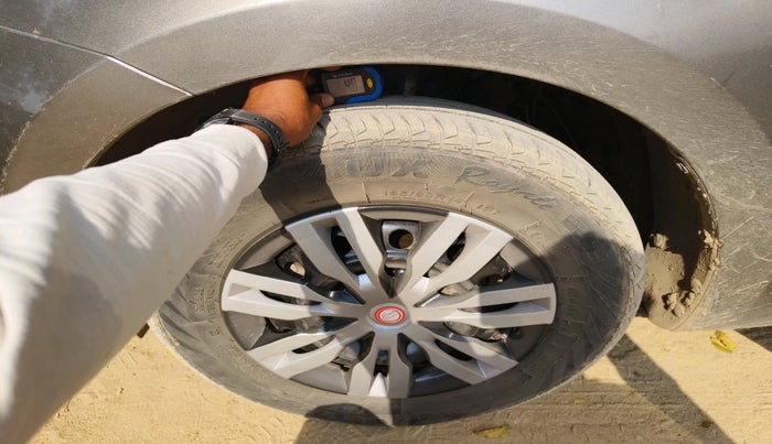 2022 Maruti Swift VXI, Petrol, Manual, 79,830 km, tyre