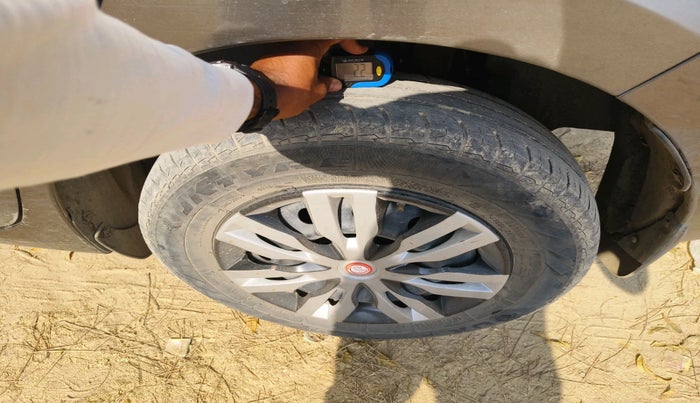 2022 Maruti Swift VXI, Petrol, Manual, 79,830 km, tyre