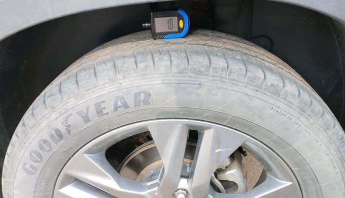 2020 KIA SELTOS HTX 1.5 PETROL, Petrol, Manual, 1,10,822 km, tyre