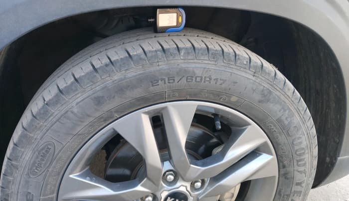 2020 KIA SELTOS HTX 1.5 PETROL, Petrol, Manual, 1,10,822 km, tyre