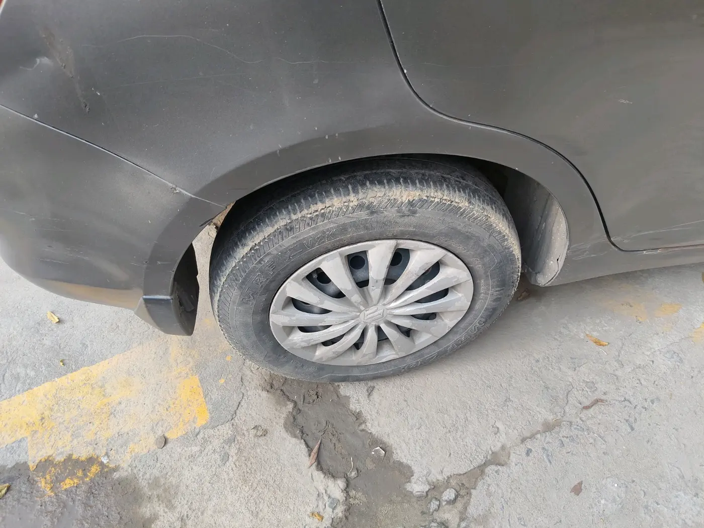 2016 Maruti Swift Dzire VXI, Petrol, Manual, 62,262 km, tyre
