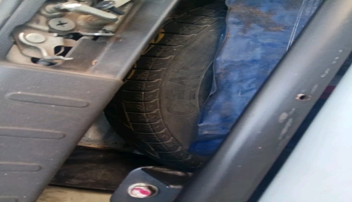 2021 Maruti Alto LXI CNG, CNG, Manual, 1,17,009 km, tyre