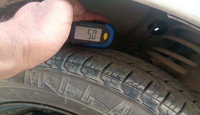 2021 Maruti Alto LXI CNG, CNG, Manual, 1,17,009 km, tyre