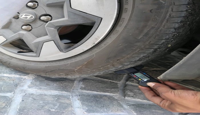 2024 Hyundai EXTER  SX 1.2 AMT, Petrol, Automatic, 26,914 km, tyre