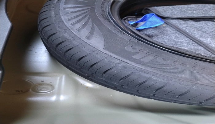 2024 Hyundai EXTER  SX 1.2 AMT, Petrol, Automatic, 26,914 km, tyre