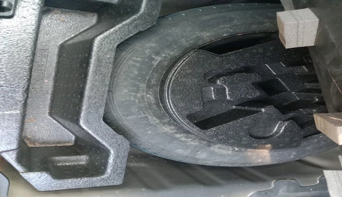 2017 Maruti Ciaz ALPHA 1.4 PETROL, Petrol, Manual, 34,245 km, tyre