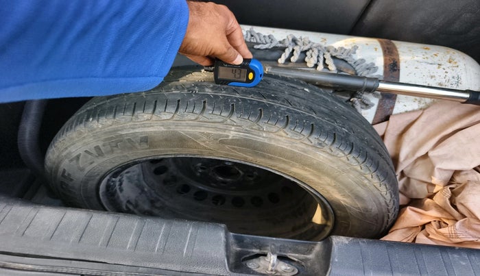 2018 Maruti Baleno DELTA PETROL 1.2, CNG, Manual, 58,667 km, tyre