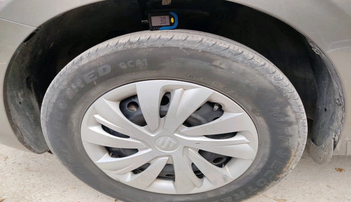 2024 Maruti Swift VXi (O) AMT, Petrol, Automatic, 33,447 km, tyre