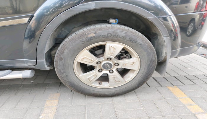 2012 Mahindra XUV500 W8 AWD, Diesel, Manual, 96,165 km, tyre