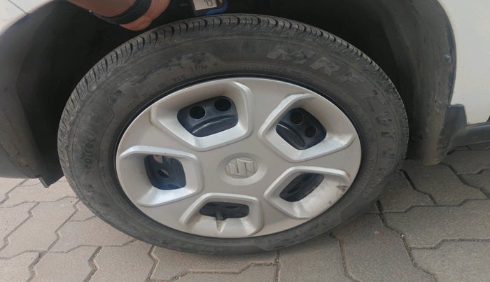 2021 Maruti S PRESSO VXI, Petrol, Manual, 24,714 km, tyre