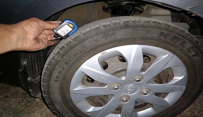 2014 Hyundai Eon SPORTZ, CNG, Manual, 64,067 km, tyre