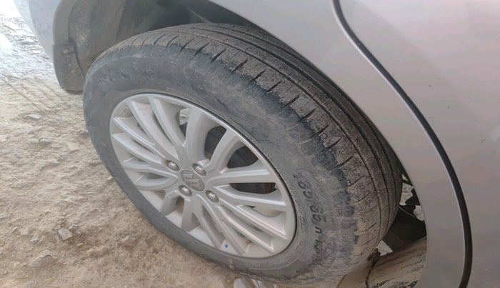 2022 Maruti Dzire ZXI, Petrol, Manual, 21,389 km, tyre