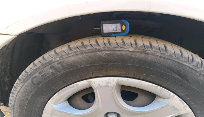 2012 Hyundai Accent EXECUTIVE, CNG, Manual, 1,90,897 km, tyre