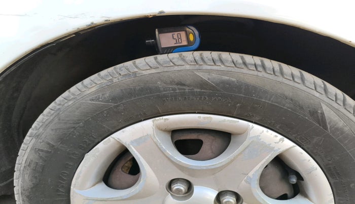 2012 Hyundai Accent EXECUTIVE, CNG, Manual, 1,90,897 km, tyre