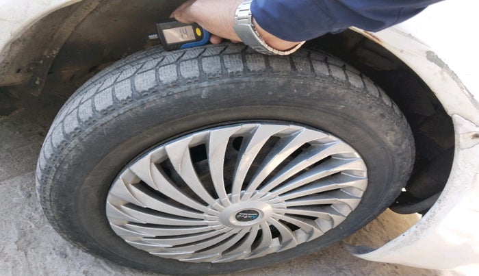 2014 Ford Fiesta AMBIENTE DIESEL, Diesel, Manual, 88,076 km, tyre