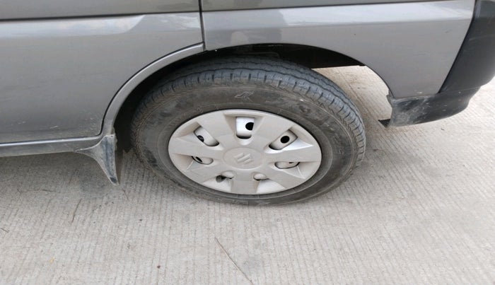 2024 Maruti Eeco 5 STR AC, Petrol, Manual, 15,207 km, tyre