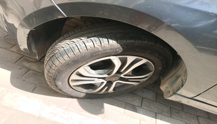 2022 Tata TIGOR XZ PLUS CNG, CNG, Manual, 76,500 km, tyre