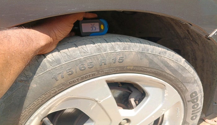 2014 Honda City 1.5L I-DTEC V, Diesel, Manual, 76,155 km, tyre