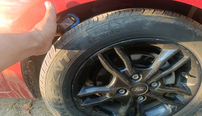 2017 Ford New Figo TITANIUM1.5 DIESEL, Diesel, Manual, 1,46,853 km, tyre