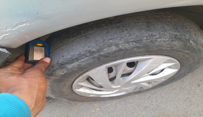 2012 Maruti Alto LXI, Petrol, Manual, 1,73,695 km, tyre