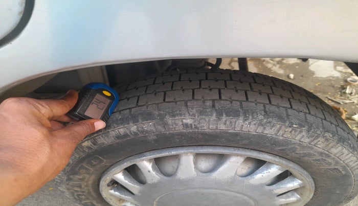 2012 Maruti Alto LXI, Petrol, Manual, 1,73,695 km, tyre