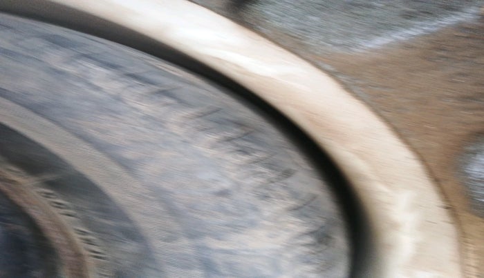 2011 Maruti Swift VXI, Petrol, Manual, 1,03,195 km, tyre