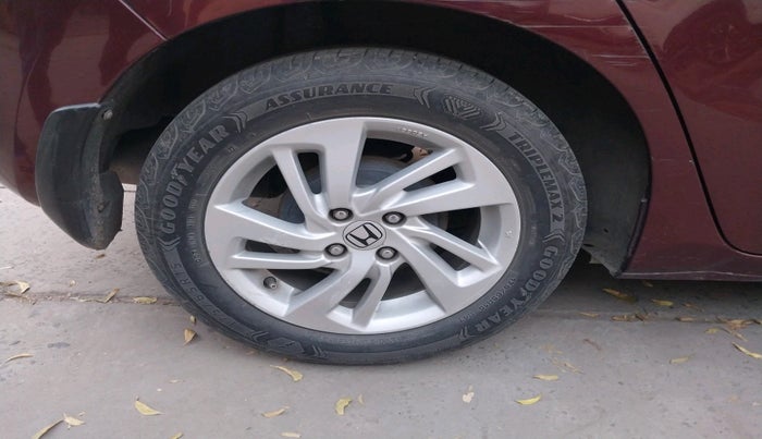 2016 Honda Jazz 1.2L I-VTEC V, Petrol, Manual, 55,315 km, tyre