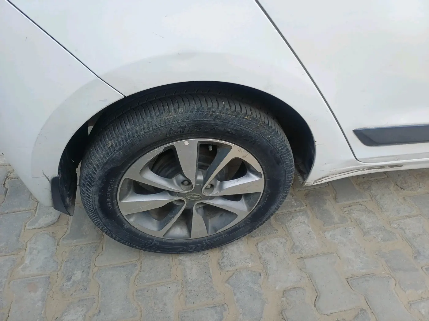2016 Hyundai Elite i20 ASTA 1.4 CRDI, Diesel, Manual, 83,209 km, tyre