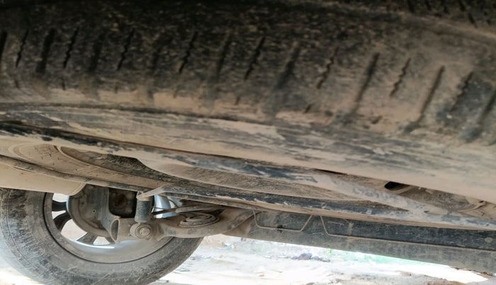 2015 Nissan Terrano XL (D), Diesel, Manual, 1,28,748 km, tyre