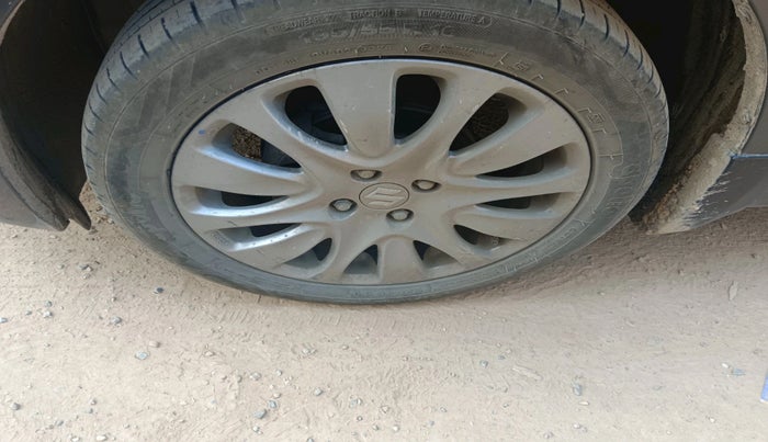 2017 Maruti Baleno ALPHA PETROL 1.2, Petrol, Manual, 1,30,000 km, tyre